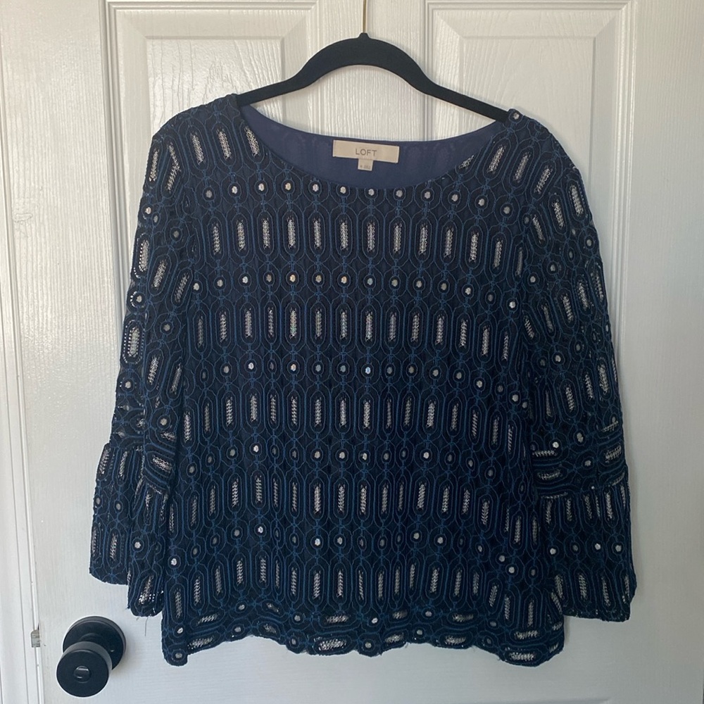 ⭐️4/$20⭐️ Dressy LOFT blouse